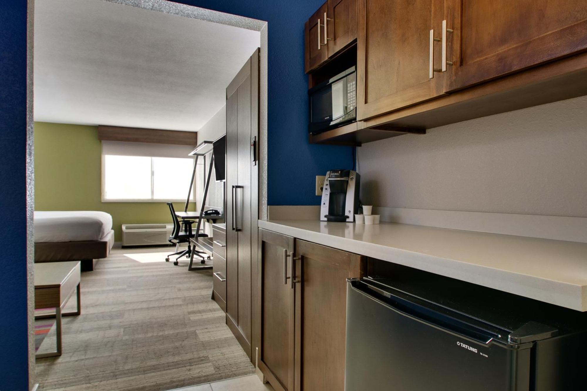 Holiday Inn Express & Suites Wapakoneta By Ihg Exterior foto