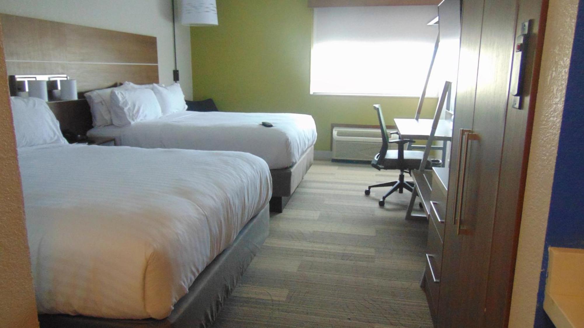 Holiday Inn Express & Suites Wapakoneta By Ihg Exterior foto